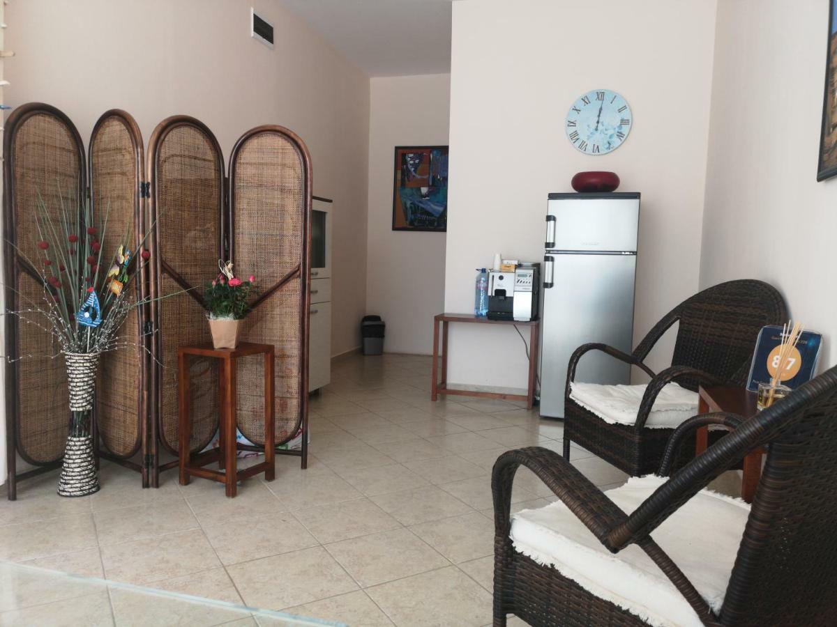 ساني بيتش Rose Garden Omax Apartments المظهر الخارجي الصورة